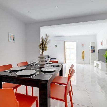 Modern Family Holiday Retreat In Gzira Sliema Exterior foto