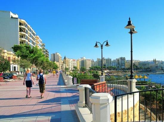 Modern Family Holiday Retreat In Gzira Sliema Exterior foto