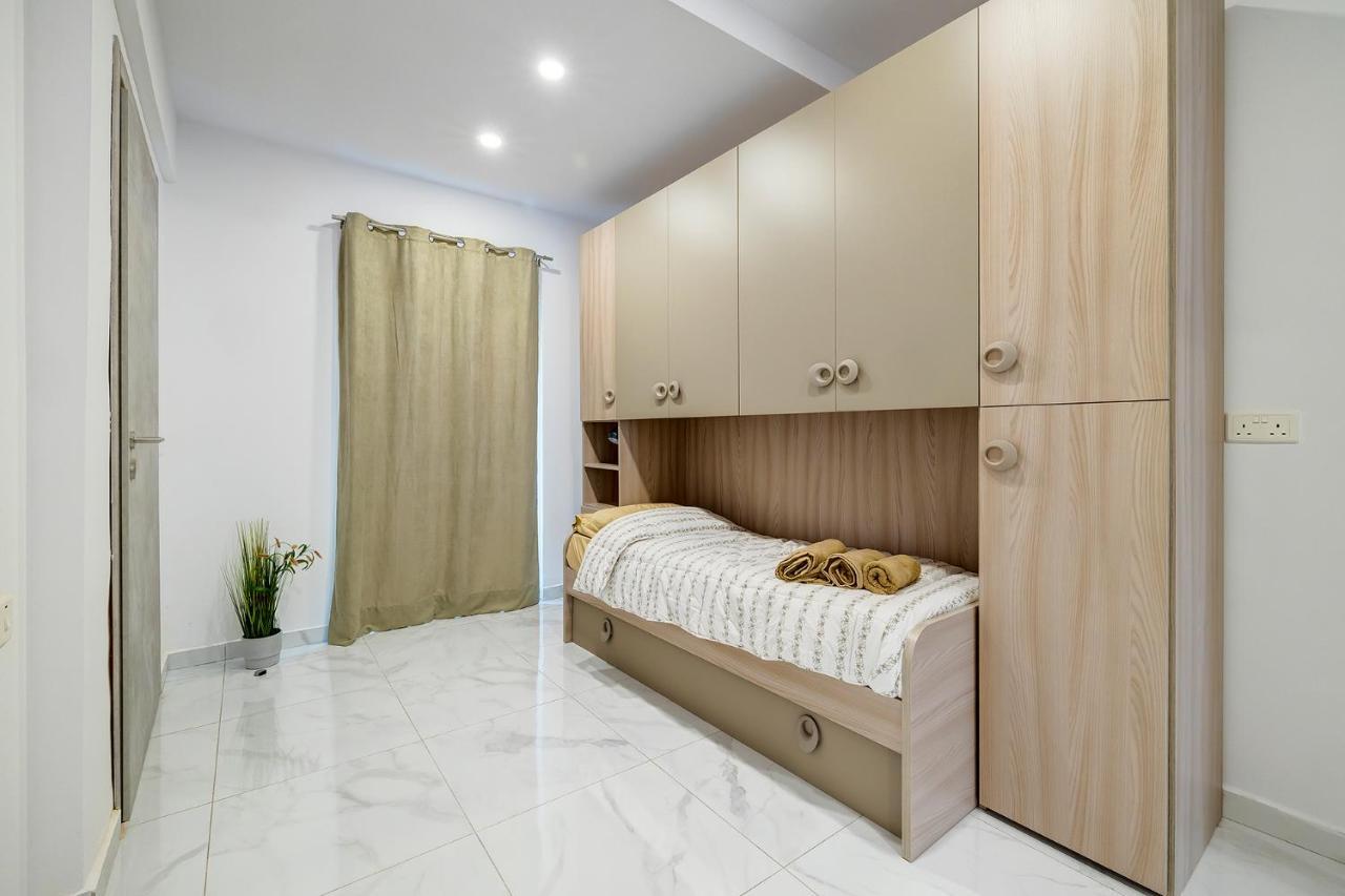 Modern Family Holiday Retreat In Gzira Sliema Exterior foto